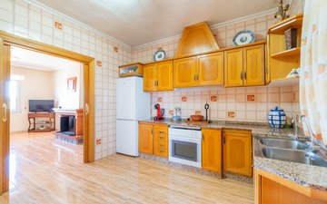Property slide 20