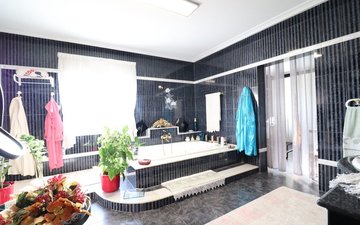 Property slide 19