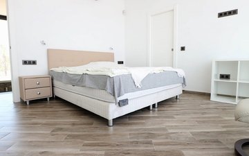 Property slide 18