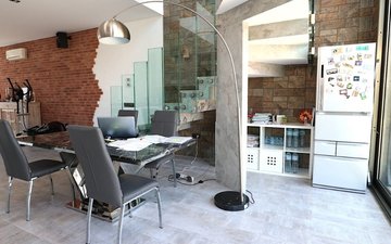 Property slide 7