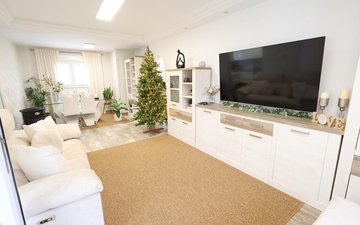 Property slide 19