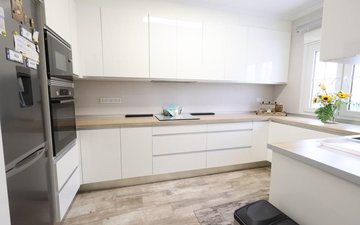 Property slide 22