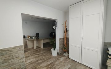 Property slide 46