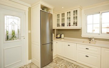 Property slide 17