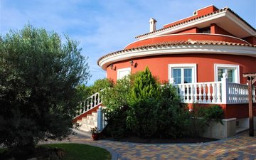 Property slide 38