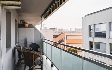 Property slide 18