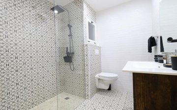 Property slide 10