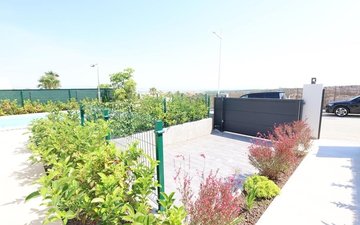 Property slide 20