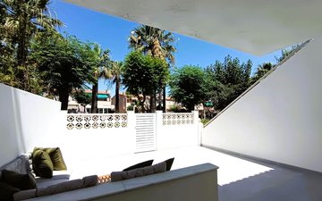 Property slide 25