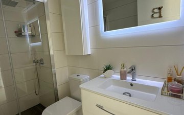 Property slide 19