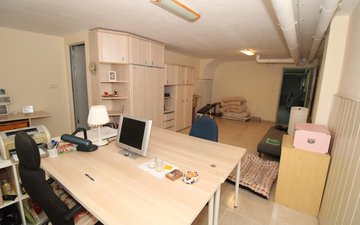 Property slide 33