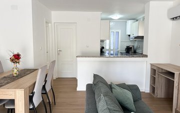Property slide 32