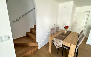 Property slide 48