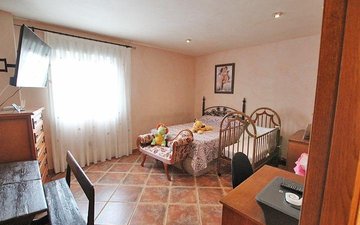 Property slide 23