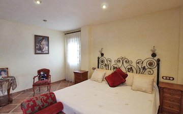 Property slide 32