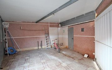 Property slide 40