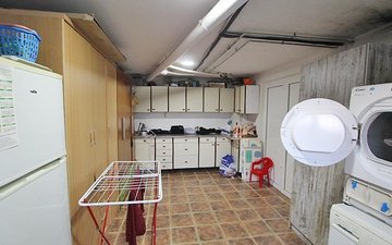 Property slide 50
