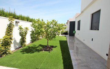 Property slide 20