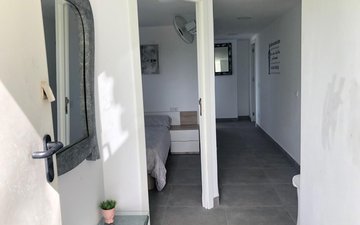 Property slide 32