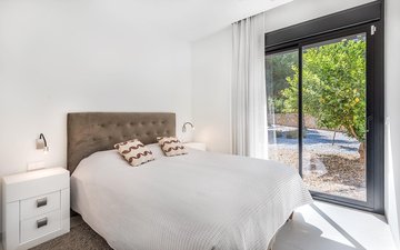 Property slide 18
