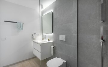 Property slide 20