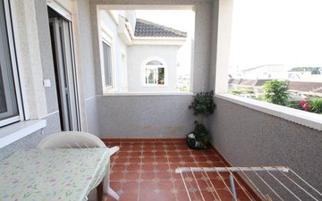 Property slide 22