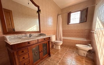 Property slide 14