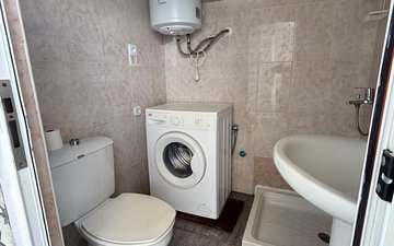 Property slide 16