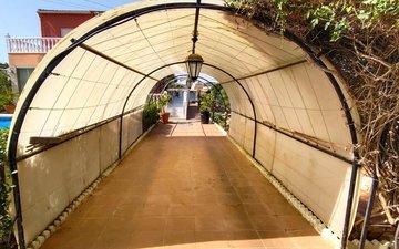 Property slide 17
