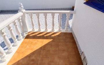 Property slide 10