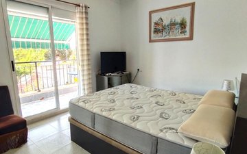 Property slide 40