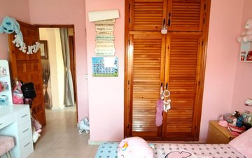 Property slide 16