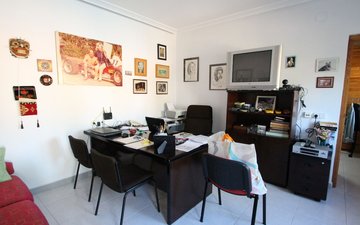 Property slide 25