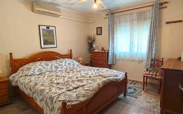 Property slide 16