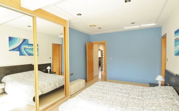Property slide 15