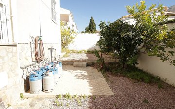 Property slide 44
