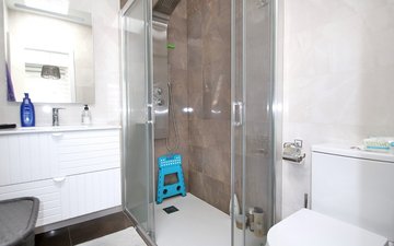 Property slide 15