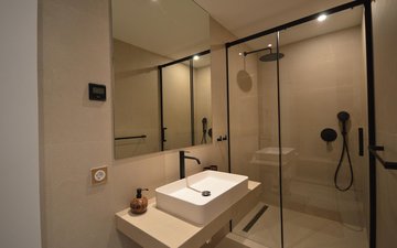 Property slide 25