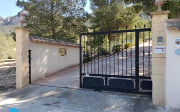 Property slide 18