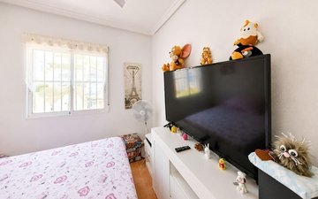 Property slide 16