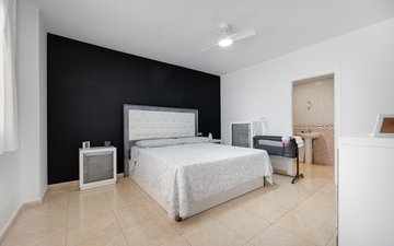 Property slide 21