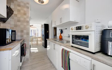 Property slide 16