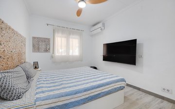 Property slide 17