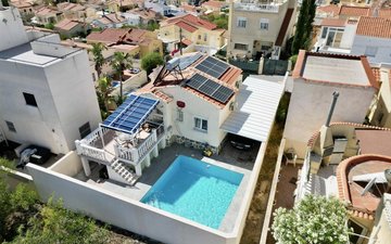 Property slide 44