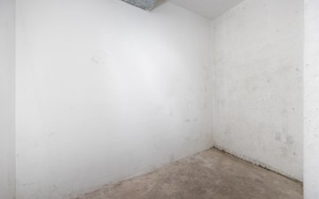 Property slide 33