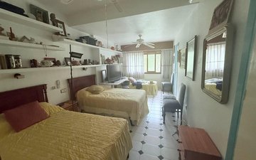 Property slide 20