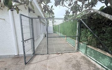 Property slide 30