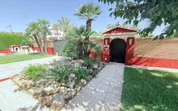 Property slide 10