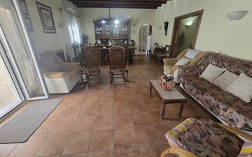 Property slide 21