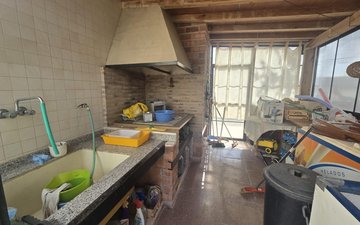 Property slide 41